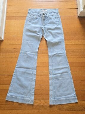 J Brand, Lovestory Flare Jeans, Light Wash, EUC, Women's 26